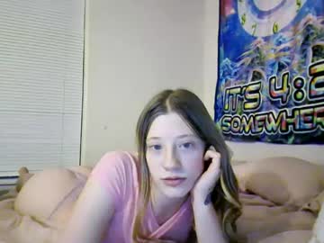 girl Cam Girls 43 with ellie_vibes