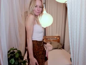 girl Cam Girls 43 with ginacoy