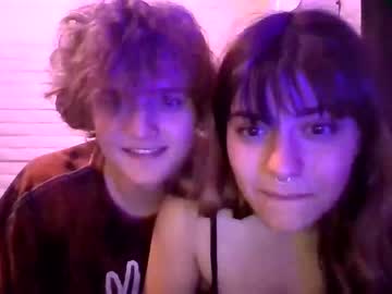 couple Cam Girls 43 with sextones