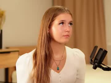 girl Cam Girls 43 with elvinagallamore