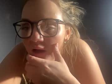 girl Cam Girls 43 with snackonsophie