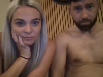 couple Cam Girls 43 with riskni