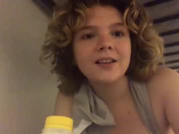 girl Cam Girls 43 with islalynn