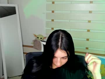 girl Cam Girls 43 with emilie_shy