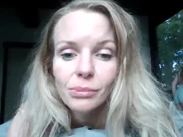 girl Cam Girls 43 with carinablair777