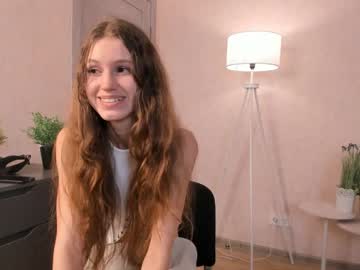 girl Cam Girls 43 with katiecullimore