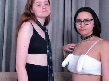 couple Cam Girls 43 with earleneclarkston